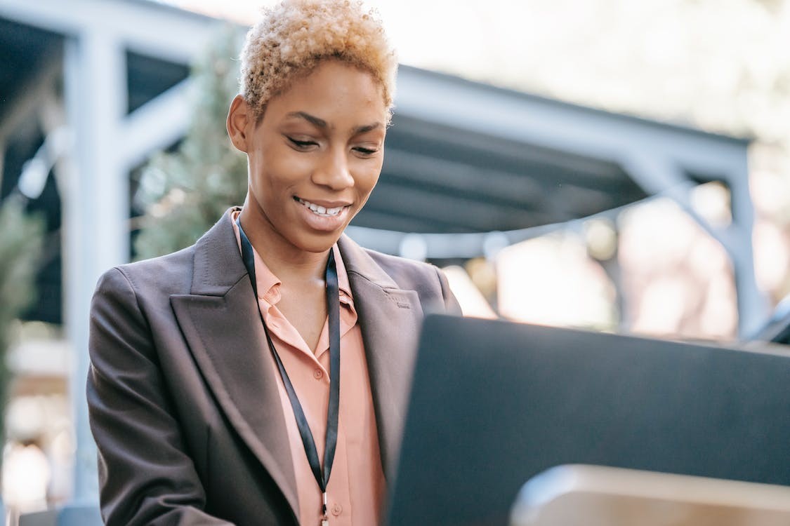 Mastering Employee-Generated Videos: Boost Engagement & Culture